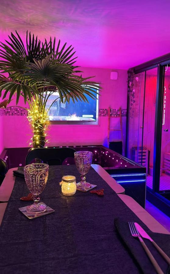 Bioty Chill & Spa 勒布朗-梅尼尔 外观 照片
